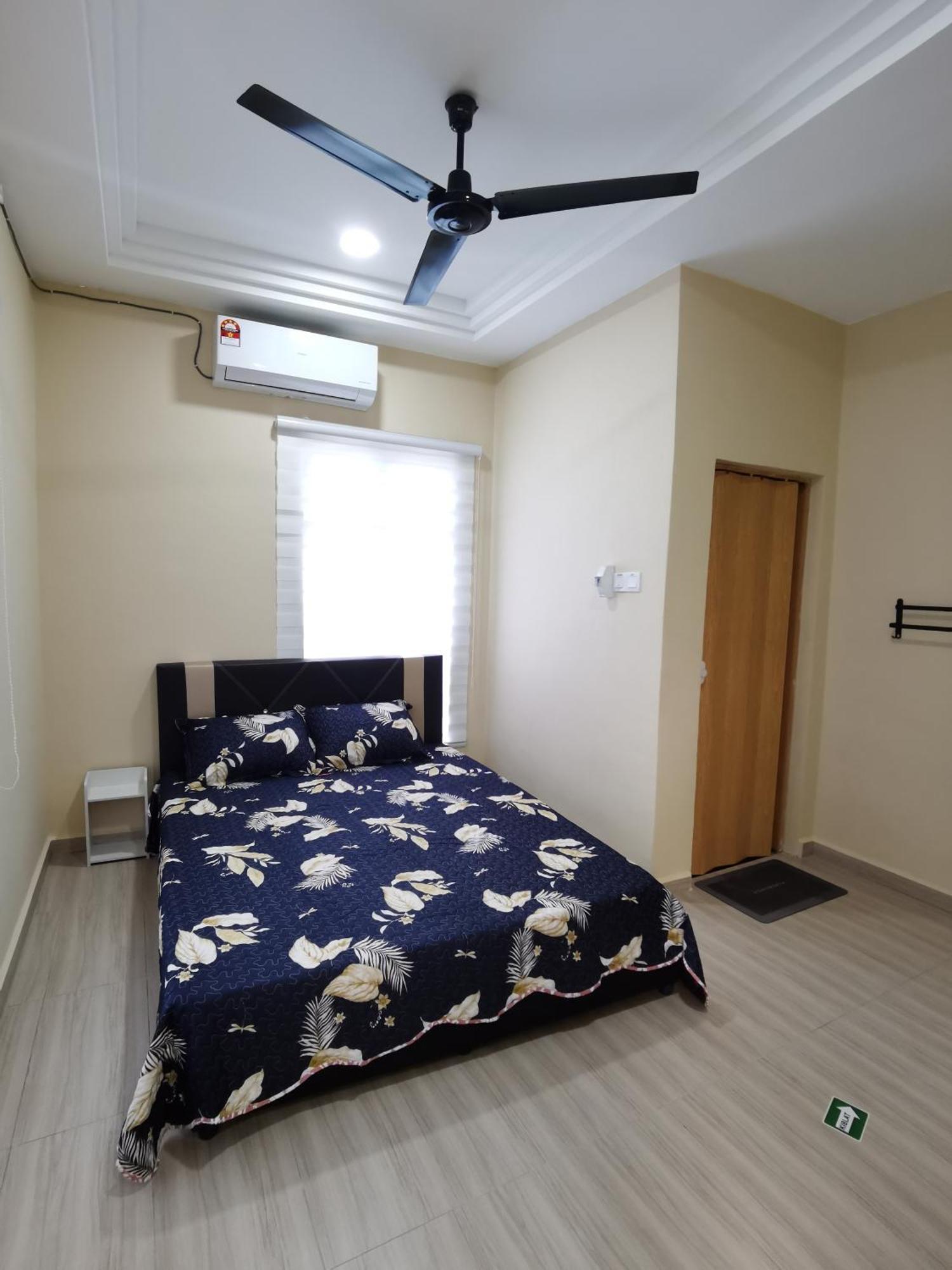 Roomstay Villa Tok Wan Kuantan Exterior foto